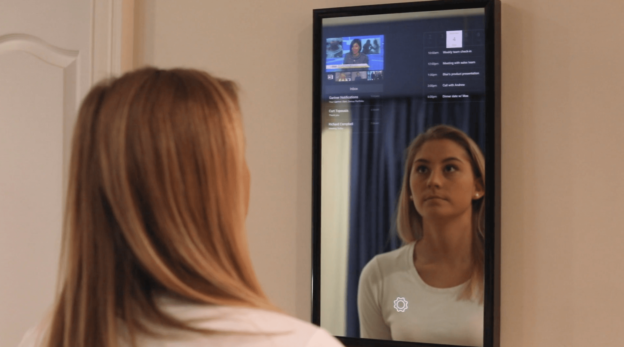 Smart Mirror With Alexa
